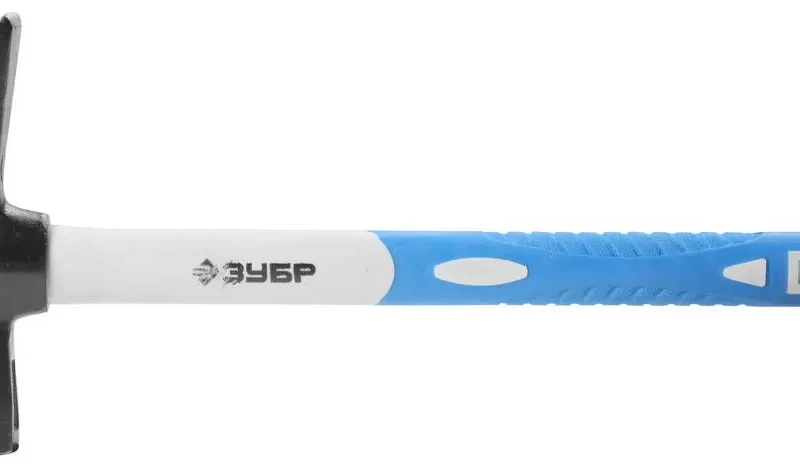 Молоток-кирочка каменщика,  с фиберглассовой двухкомпонентной обратной рукояткой,