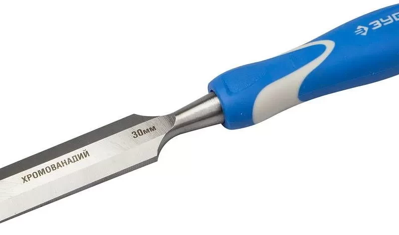 Стамеска с ударопрочной двухкомпонентной ручкой и стальным затыльником для ударных работ,