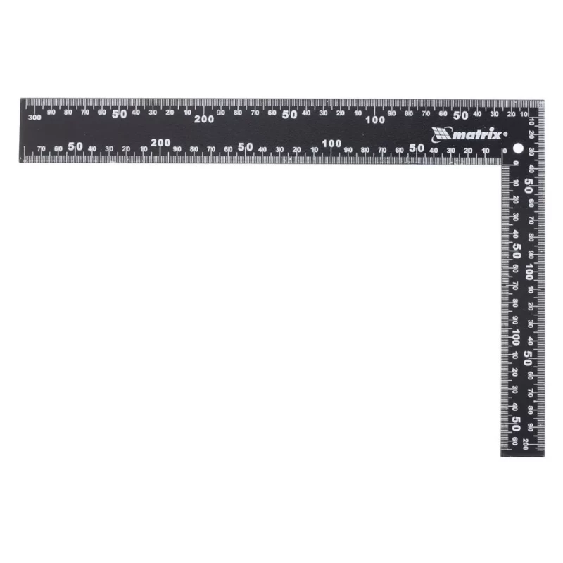 Угольник металлический