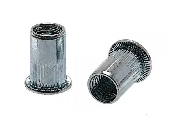 Заклепка с внутренней резьбой цилиндрический бортик,